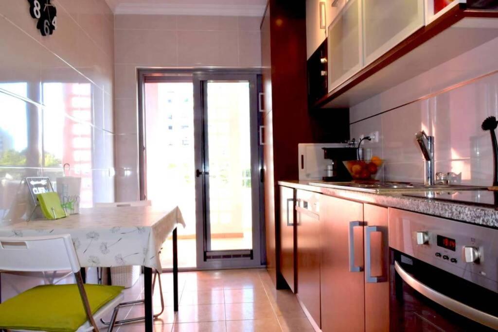Brina, Stylish Apartment In Portimao Ngoại thất bức ảnh