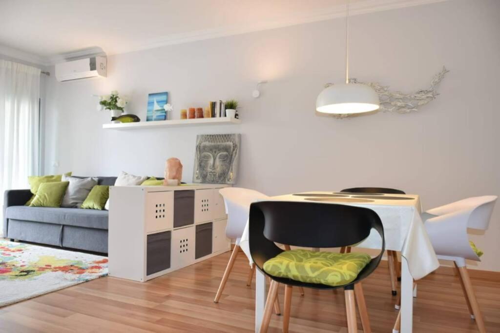 Brina, Stylish Apartment In Portimao Ngoại thất bức ảnh